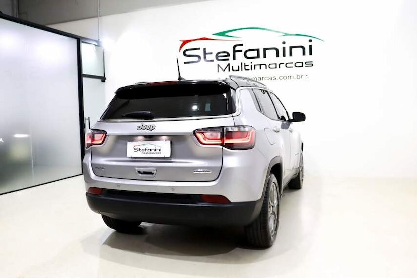 Foto do veículo JEEP COMPASS 1.3 T270 TURBO FLEX LONGITUDE AT6 2024 10.671 KM 162.990,00