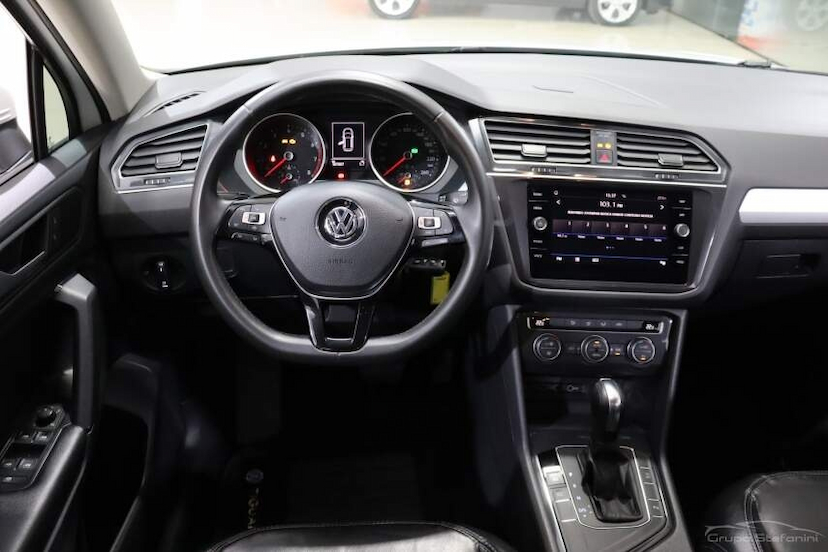 Foto do veículo VOLKSWAGEN TIGUAN 1.4 250 TSI TOTAL FLEX ALLSPACE TIPTRONIC 2020 107.007 KM 117.990,00