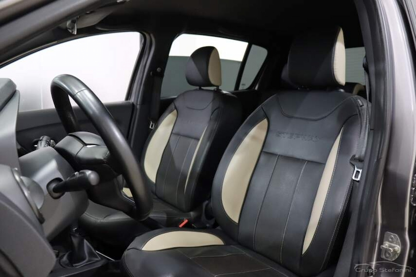 Foto do veículo RENAULT STEPWAY 1.6 16V SCE FLEX DYNAMIQUE MANUAL 2020 83.037 KM 63.990,00