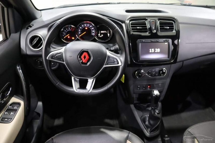 Foto do veículo RENAULT STEPWAY 1.6 16V SCE FLEX DYNAMIQUE MANUAL 2020 83.037 KM 63.990,00