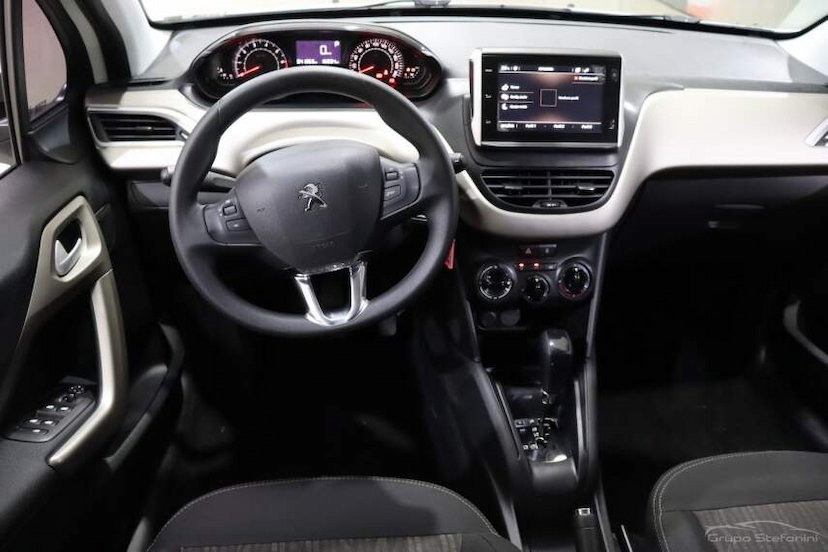 Foto do veículo PEUGEOT 2008 1.6 16V FLEX ALLURE 4P AUTOMÁTICO 2020 41.263 KM 68.990,00