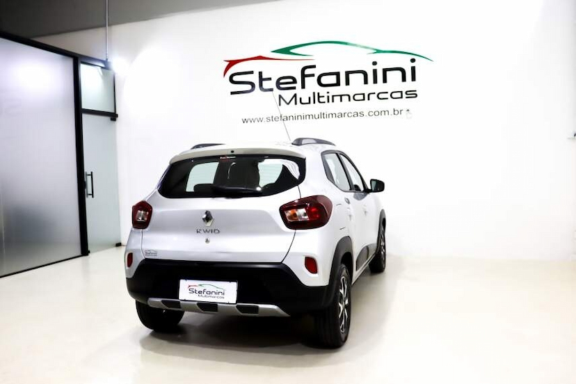 Foto do veículo RENAULT KWID 1.0 12V SCE FLEX OUTSIDER MANUAL 2024 48.807 KM 63.990,00