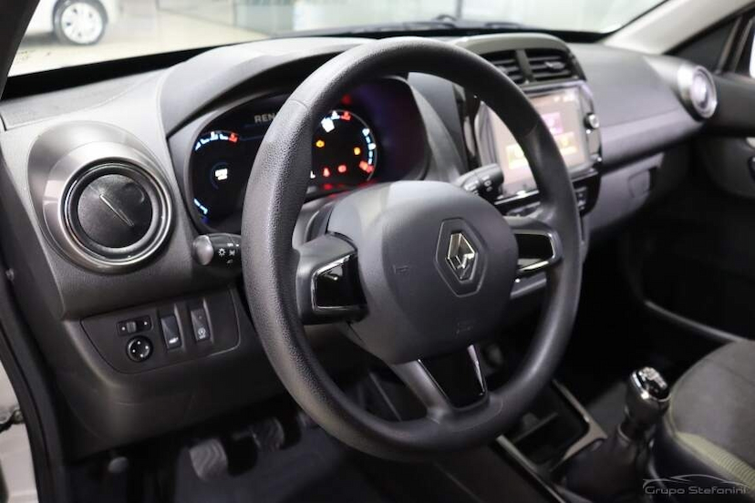 Foto do veículo RENAULT KWID 1.0 12V SCE FLEX OUTSIDER MANUAL 2024 48.807 KM 63.990,00