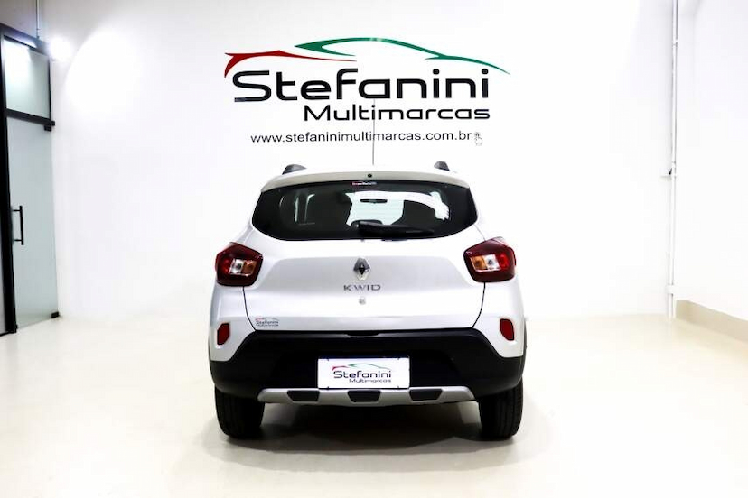 Foto do veículo RENAULT KWID 1.0 12V SCE FLEX OUTSIDER MANUAL 2024 48.807 KM 63.990,00