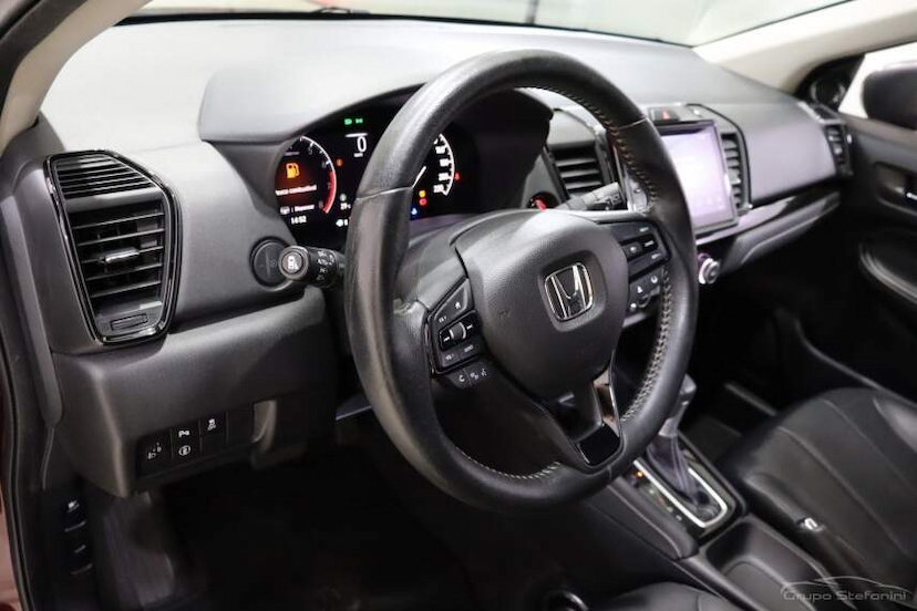 Foto do veículo HONDA CITY 1.5 I-VTEC FLEX HATCH TOURING CVT 2023 92.326 KM 103.990,00