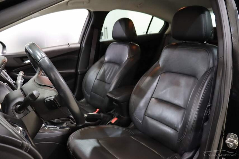 Foto do veículo CHEVROLET CRUZE 1.4 TURBO LT 16V FLEX 4P AUTOMÁTICO 2018 68.838 KM 79.990,00