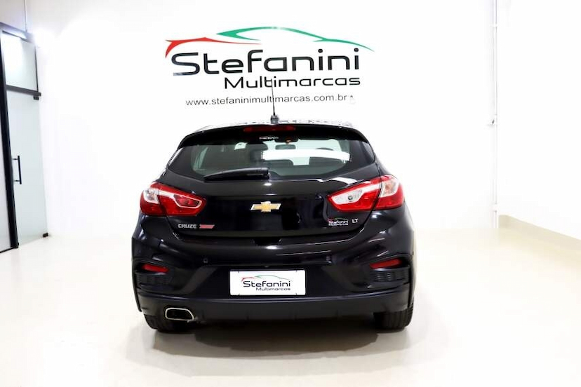Foto do veículo CHEVROLET CRUZE 1.4 TURBO LT 16V FLEX 4P AUTOMÁTICO 2018 68.838 KM 79.990,00