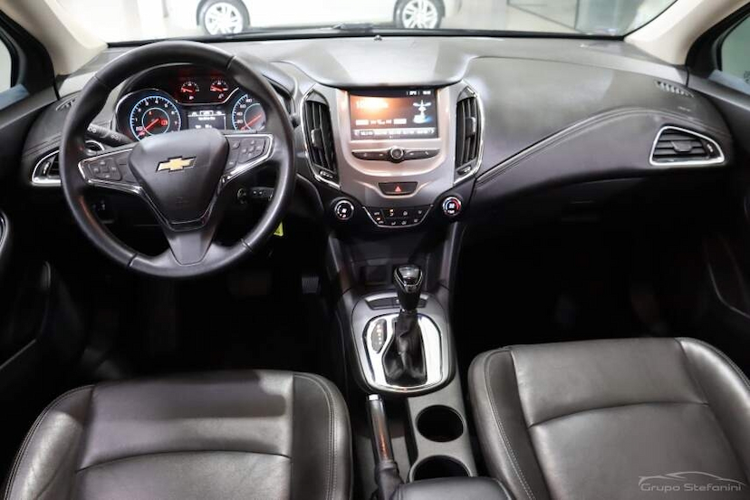 Foto do veículo CHEVROLET CRUZE 1.4 TURBO LT 16V FLEX 4P AUTOMÁTICO 2018 68.838 KM 79.990,00