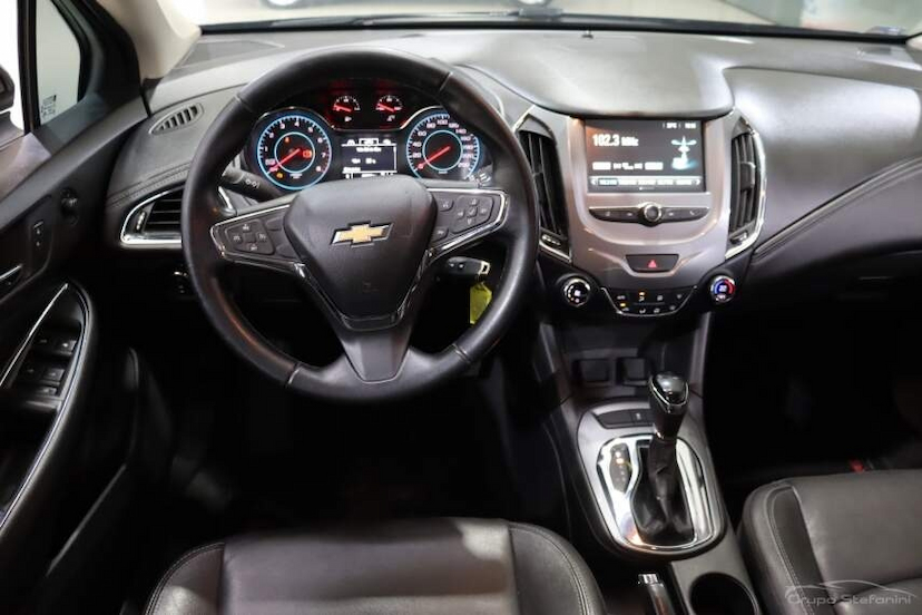 Foto do veículo CHEVROLET CRUZE 1.4 TURBO LT 16V FLEX 4P AUTOMÁTICO 2018 68.838 KM 79.990,00