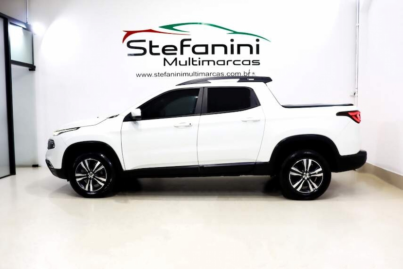 Foto do veículo FIAT TORO 2.0 16V TURBO DIESEL FREEDOM 4WD AT9 2022 108.881 KM 118.990,00