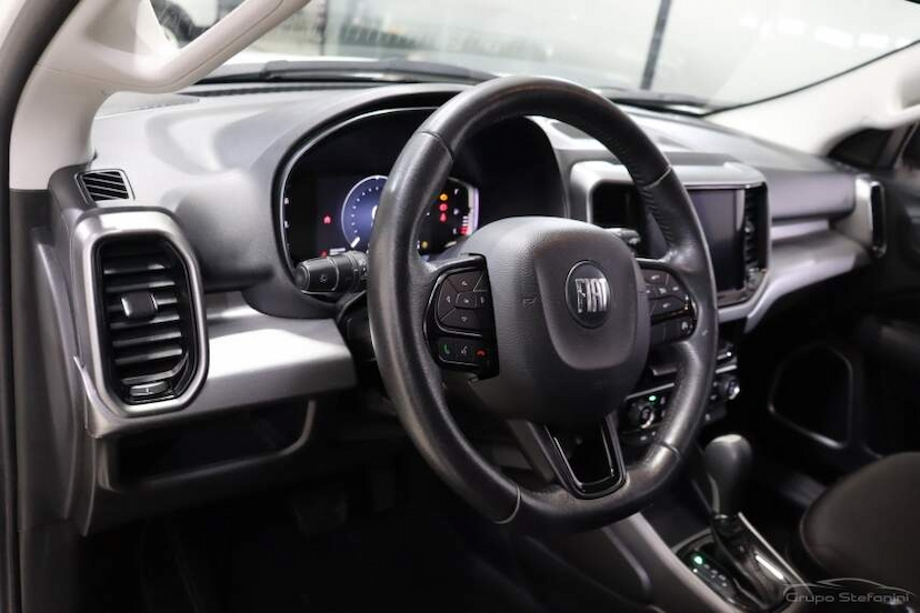 Foto do veículo FIAT TORO 2.0 16V TURBO DIESEL FREEDOM 4WD AT9 2022 108.881 KM 118.990,00