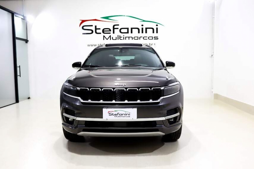 Foto do veículo JEEP COMMANDER 2.0 TD380 TURBO DIESEL OVERLAND AT9 2023 45.073 KM 204.990,00