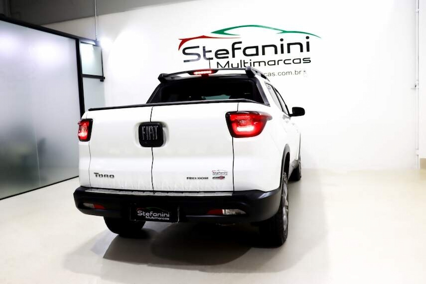 Foto do veículo FIAT TORO 1.8 16V EVO FLEX FREEDOM AT6 2021 103.464 KM 106.990,00