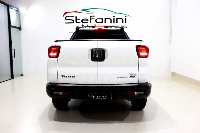Foto do veículo FIAT TORO 1.8 16V EVO FLEX FREEDOM AT6 2021 103.464 KM 106.990,00