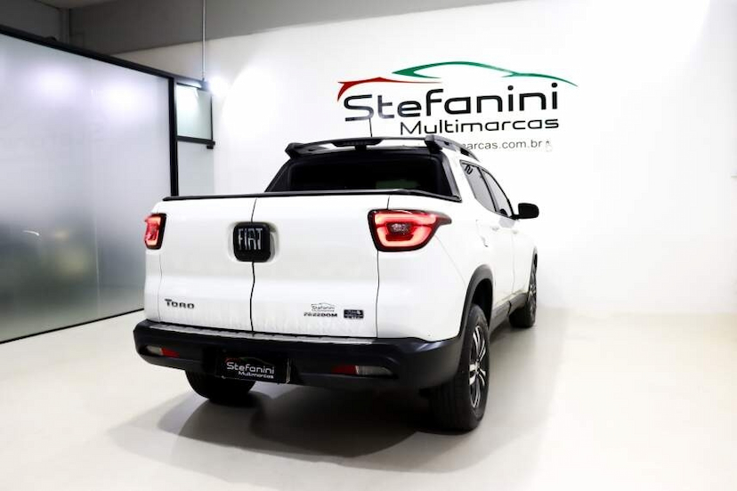 Foto do veículo FIAT TORO 2.0 16V TURBO DIESEL FREEDOM 4WD AT9 2022 90.440 KM 119.990,00
