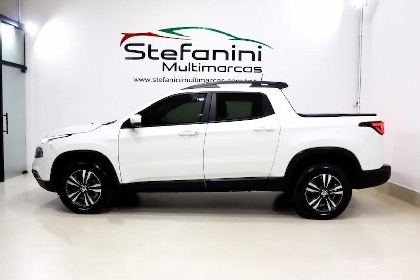 Foto do veículo FIAT TORO 2.0 16V TURBO DIESEL FREEDOM 4WD AT9 2022 90.440 KM 119.990,00