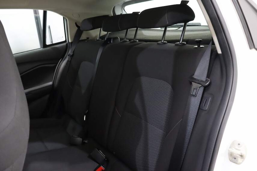 Foto do veículo CHEVROLET ONIX 1.0 FLEX LT MANUAL 2023 60.655 KM 66.990,00
