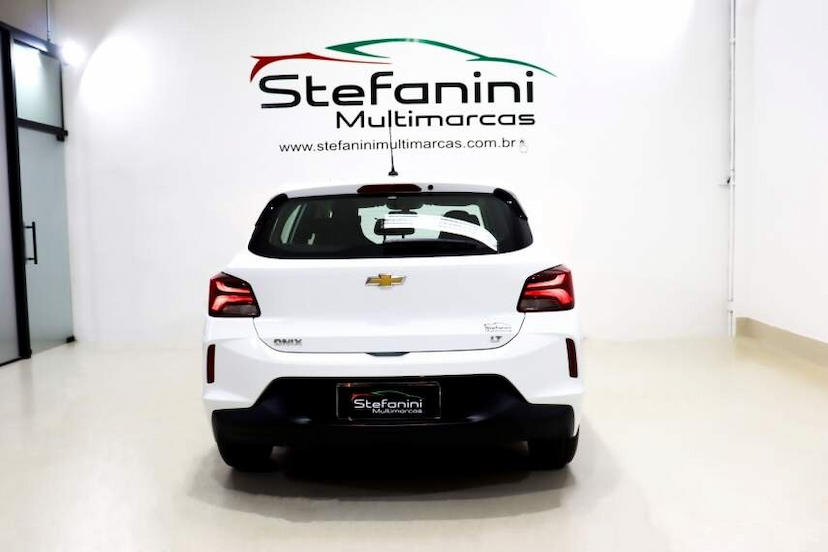Foto do veículo CHEVROLET ONIX 1.0 FLEX LT MANUAL 2023 60.655 KM 66.990,00