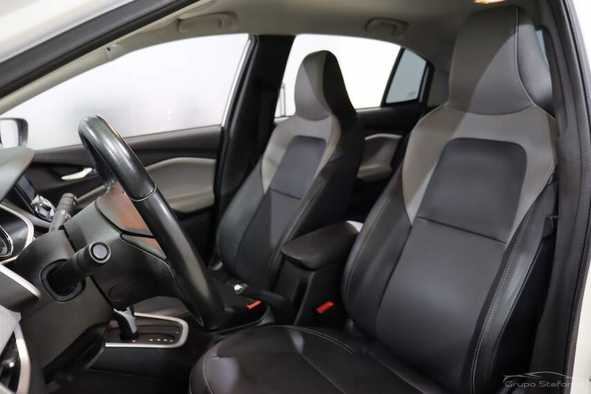 Foto do veículo CHEVROLET ONIX 1.0 TURBO FLEX PLUS PREMIER AUTOMÁTICO 2022 48.249 KM 84.990,00
