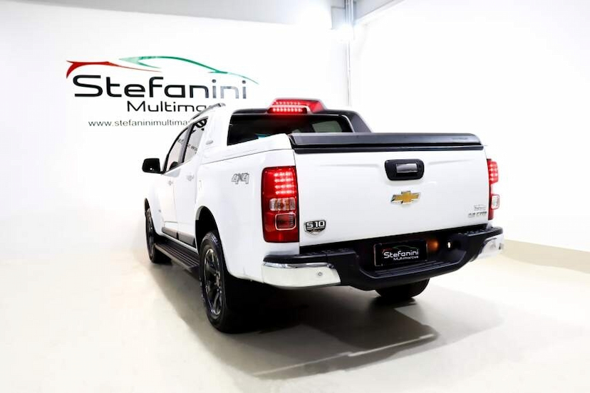 Foto do veículo CHEVROLET S10 2.8 16V TURBO DIESEL HIGH COUNTRY CD 4X4 AUTOMÁTICO 2023 38.227 KM 221.990,00