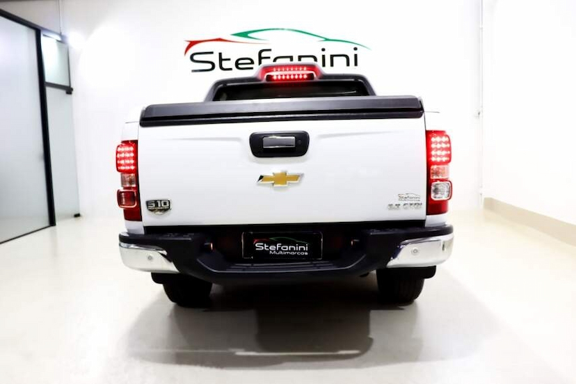 Foto do veículo CHEVROLET S10 2.8 16V TURBO DIESEL HIGH COUNTRY CD 4X4 AUTOMÁTICO 2023 38.227 KM 221.990,00