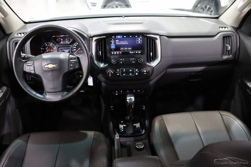 Foto do veículo CHEVROLET S10 2.8 16V TURBO DIESEL HIGH COUNTRY CD 4X4 AUTOMÁTICO 2023 38.227 KM 221.990,00