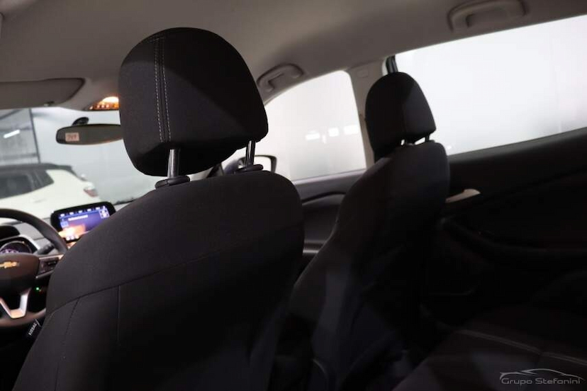 Foto do veículo CHEVROLET TRACKER 1.0 TURBO FLEX LT AUTOMÁTICO 2024 19.578 KM 109.990,00
