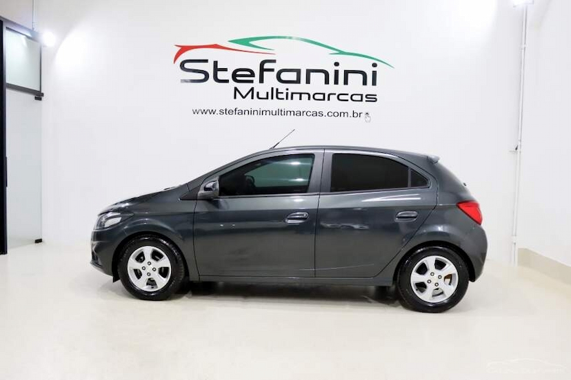Foto do veículo CHEVROLET ONIX 1.4 MPFI LT 8V FLEX 4P MANUAL 2019 88.081 KM 59.990,00
