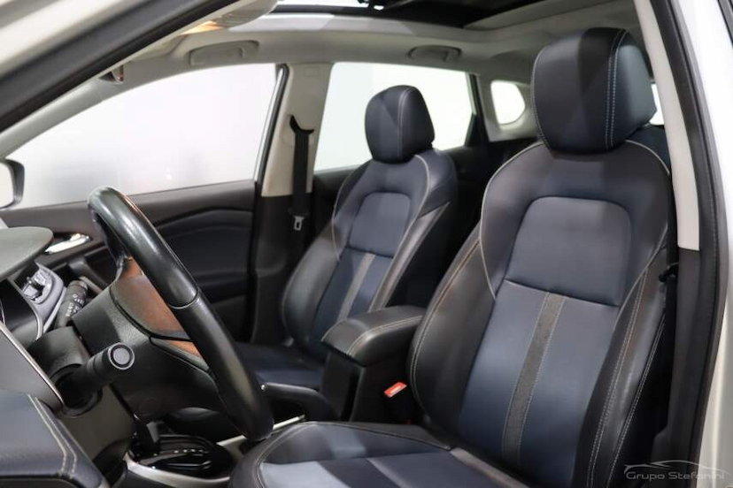 Foto do veículo CHEVROLET TRACKER 1.0 TURBO FLEX PREMIER AUTOMÁTICO 2021 58.900 KM 106.990,00
