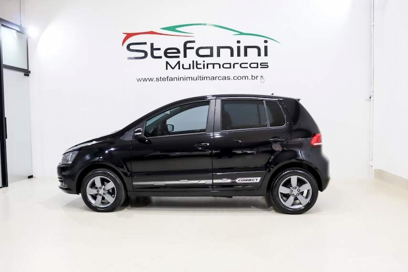 Foto do veículo VOLKSWAGEN FOX 1.6 MSI TOTAL FLEX CONNECT 4P I-MOTION 2019 67.227 KM 57.990,00
