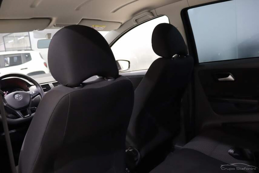 Foto do veículo VOLKSWAGEN FOX 1.6 MSI TOTAL FLEX CONNECT 4P I-MOTION 2019 67.227 KM 57.990,00