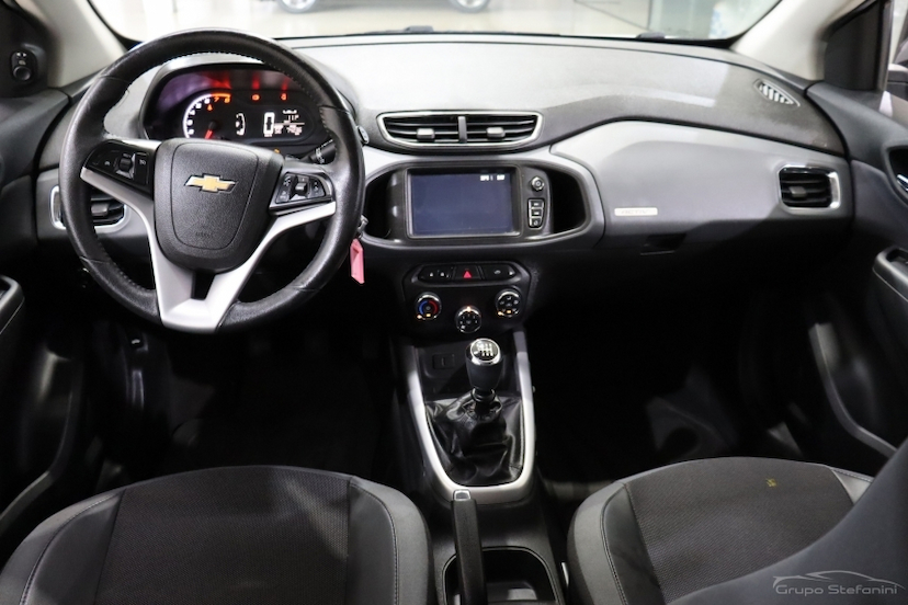 Foto do veículo CHEVROLET ONIX 1.4 MPFI ACTIV 8V FLEX 4P MANUAL 2019 74.236 KM 66.990,00