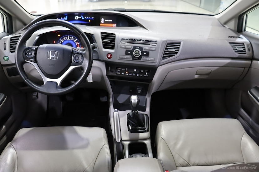 Foto do veículo HONDA CIVIC 1.8 LXL 16V FLEX 4P MANUAL 2013 97.327 KM 65.990,00