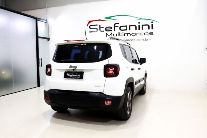 Foto do veículo JEEP RENEGADE 1.8 16V FLEX 4P AUTOMÁTICO 2017 74.227 KM 67.990,00