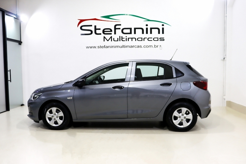 Foto do veículo CHEVROLET ONIX 1.0 FLEX MANUAL 2022 51.413 KM 70.990,00