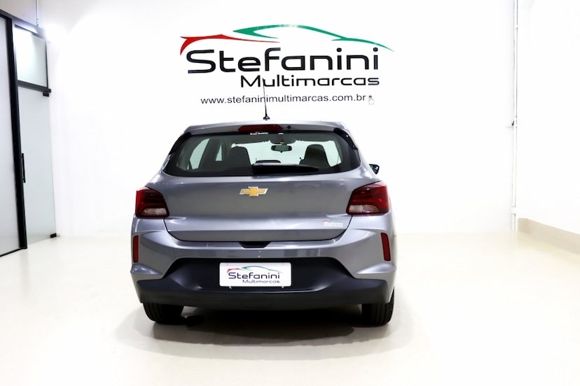 Foto do veículo CHEVROLET ONIX 1.0 FLEX MANUAL 2022 51.413 KM 70.990,00