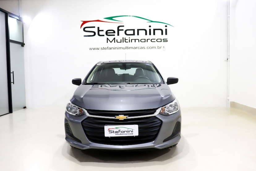 Foto do veículo CHEVROLET ONIX 1.0 FLEX MANUAL 2022 51.413 KM 70.990,00