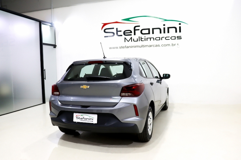Foto do veículo CHEVROLET ONIX 1.0 FLEX MANUAL 2022 51.413 KM 70.990,00