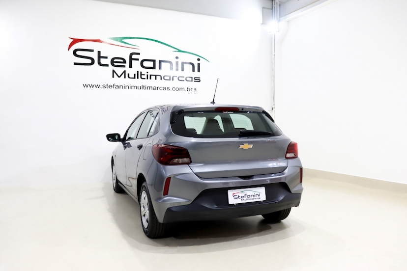 Foto do veículo CHEVROLET ONIX 1.0 FLEX MANUAL 2022 51.413 KM 70.990,00