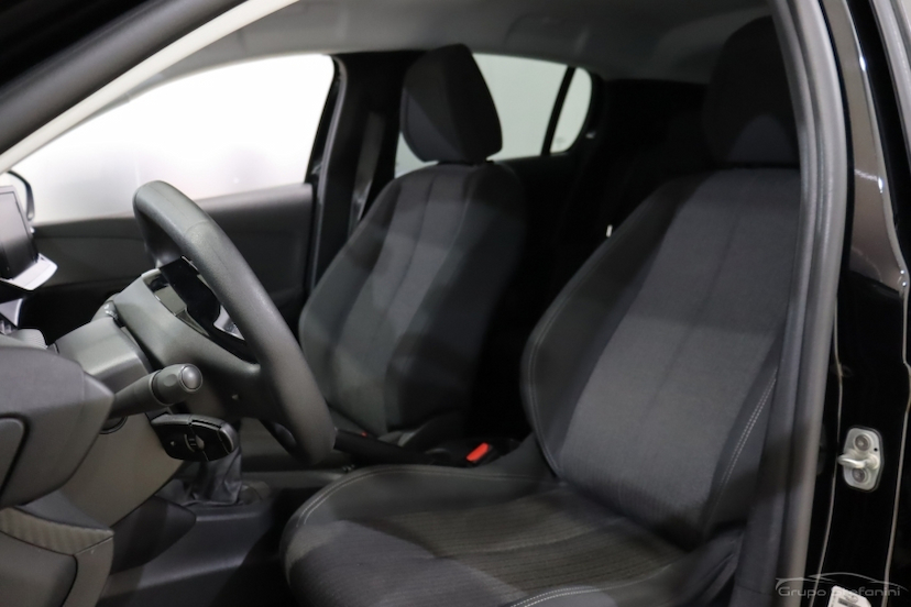 Foto do veículo PEUGEOT 208 1.6 16V FLEX LIKE MANUAL 2021 74.460 KM 55.990,00