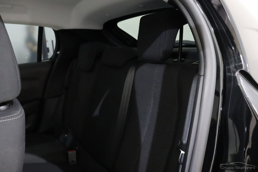 Foto do veículo PEUGEOT 208 1.6 16V FLEX LIKE MANUAL 2021 74.460 KM 55.990,00