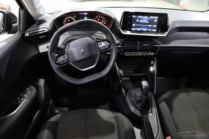 Foto do veículo PEUGEOT 208 1.6 16V FLEX LIKE MANUAL 2021 74.460 KM 55.990,00