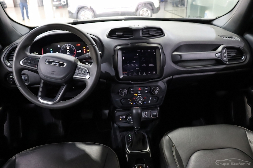Foto do veículo JEEP RENEGADE 1.3 T270 TURBO FLEX S 4X4 AT9 2022 46.703 KM 118.990,00