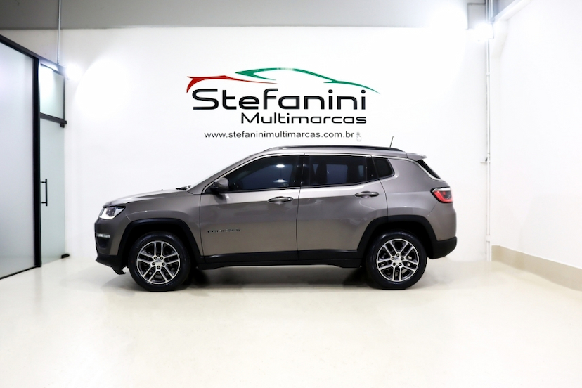 Foto do veículo JEEP COMPASS 2.0 16V FLEX SPORT AUTOMÁTICO 2021 70.971 KM 100.990,00