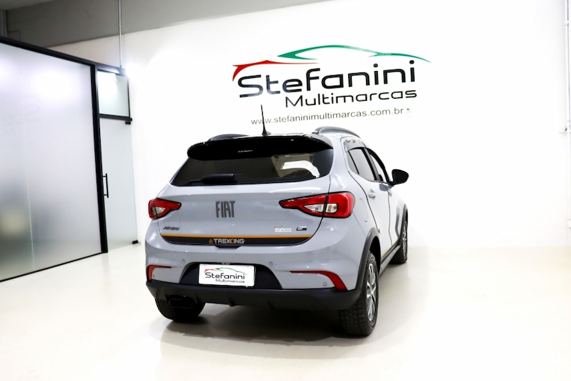 Foto do veículo FIAT ARGO 1.3 FIREFLY FLEX TREKKING CVT 2023 30.264 KM 87.990,00