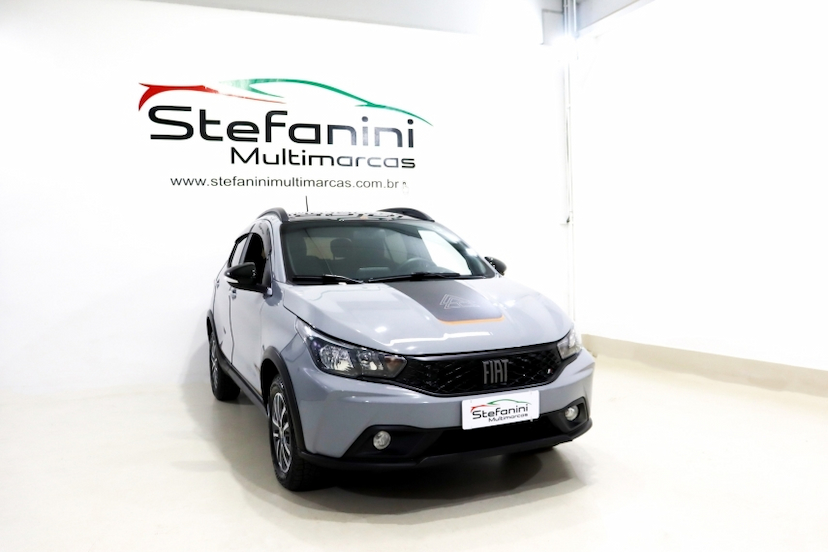 Foto do veículo FIAT ARGO 1.3 FIREFLY FLEX TREKKING CVT 2023 30.264 KM 87.990,00