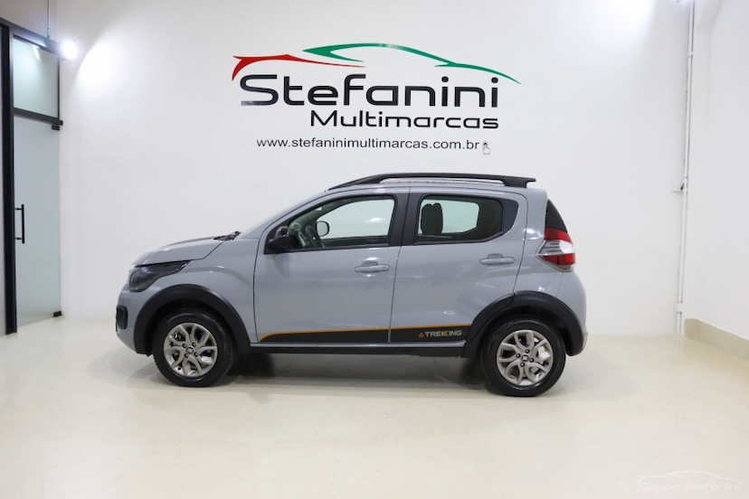 Foto do veículo FIAT MOBI 1.0 EVO FLEX TREKKING MANUAL 2023 977 KM 69.990,00