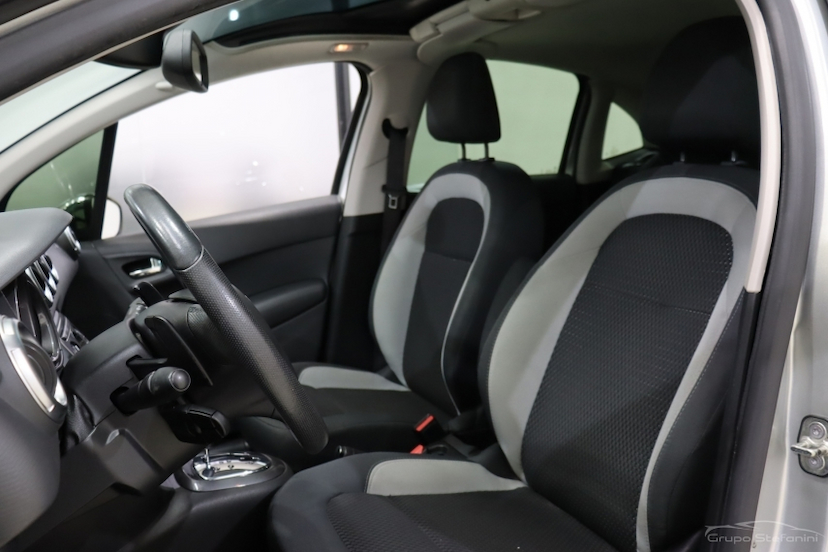 Foto do veículo CITROËN C3 1.6 EXCLUSIVE 16V FLEX 4P AUTOMÁTICO 2016 89.532 KM 47.990,00