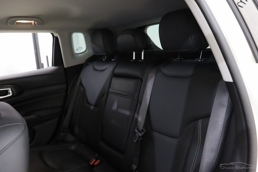 Foto do veículo JEEP COMPASS 1.3 T270 TURBO FLEX LONGITUDE AT6 2025 847 KM 179.990,00