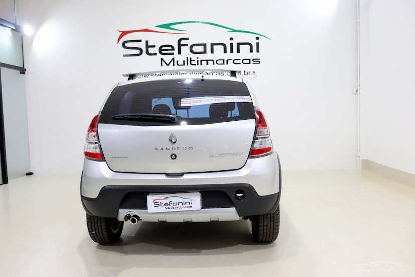 Foto do veículo RENAULT SANDERO 1.6 STEPWAY 16V FLEX 4P MANUAL 2013 85.918 KM 39.990,00
